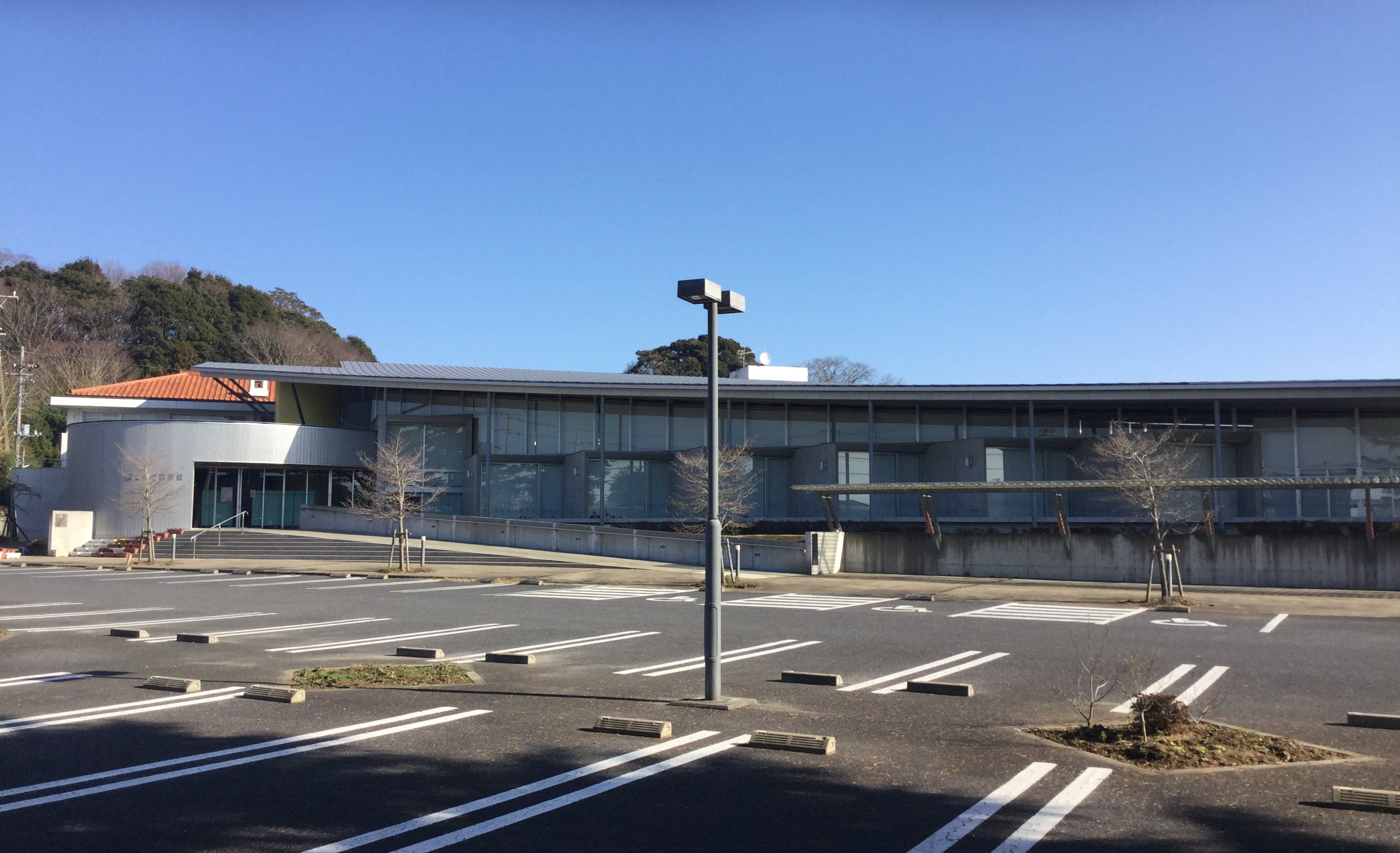 月刊ほんインタビュー電子図書館特集潮来市立図書館館長 船見 月刊ほんインタビュー電子図書館特集潮来市立図書館館長 船見